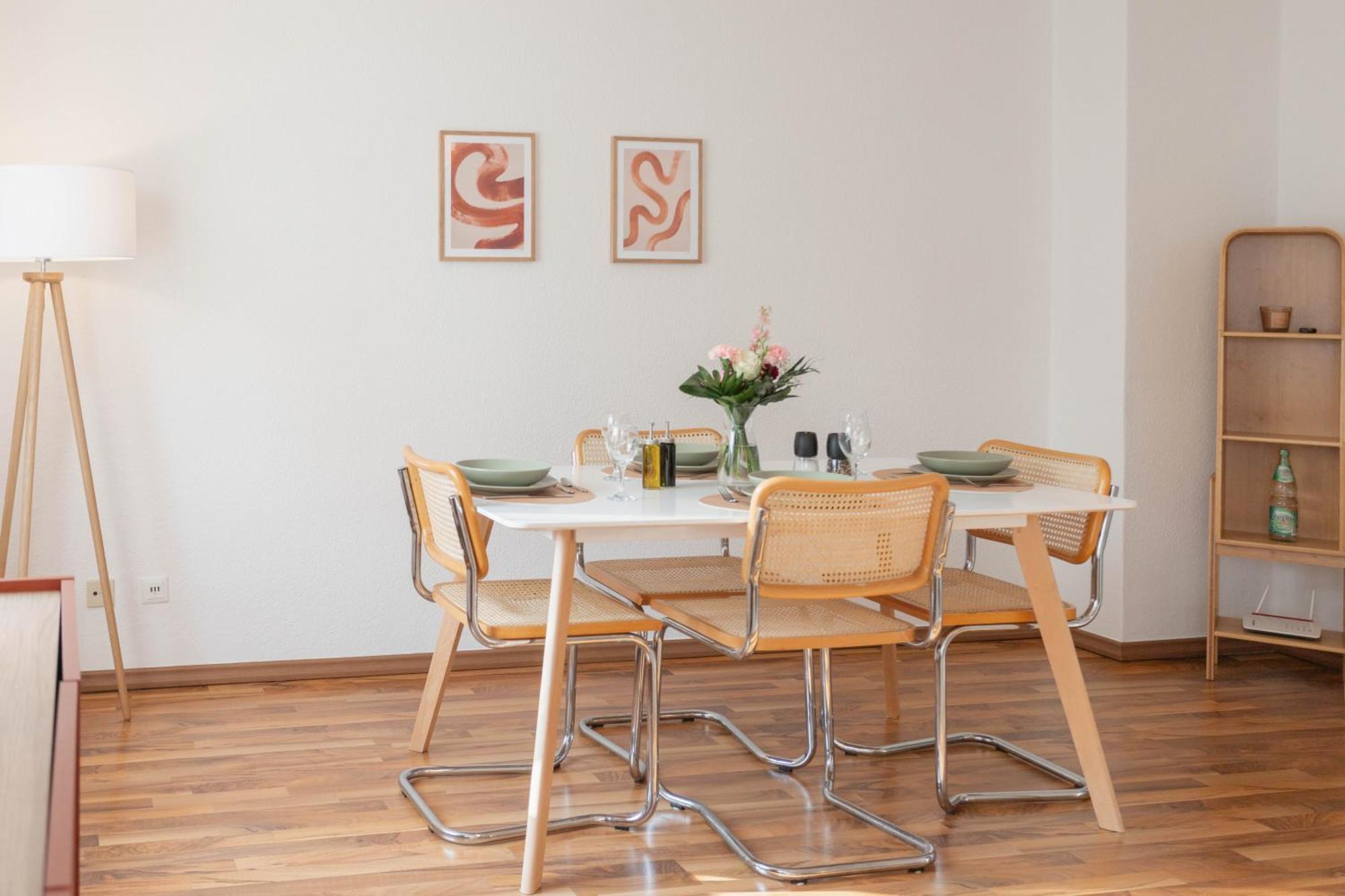Wellness Lounge Am Bauhausmuseum Apartment Dessau-Rosslau Bagian luar foto