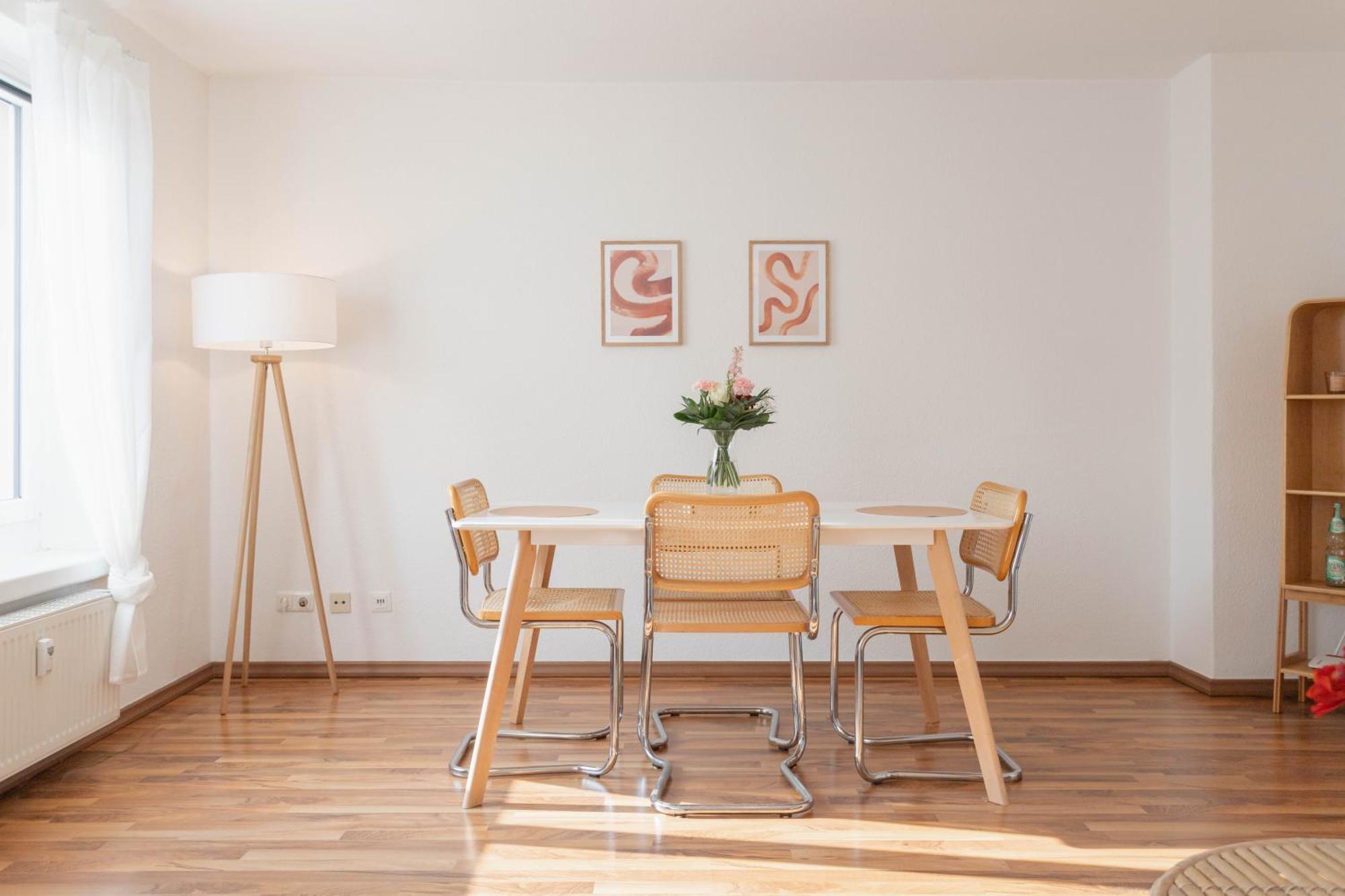 Wellness Lounge Am Bauhausmuseum Apartment Dessau-Rosslau Bagian luar foto